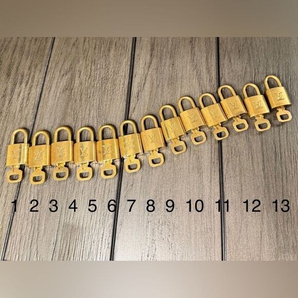 AUTHENTIC LOUIS VUITTON PADLOCK AND KEY - Picture 6 of 6